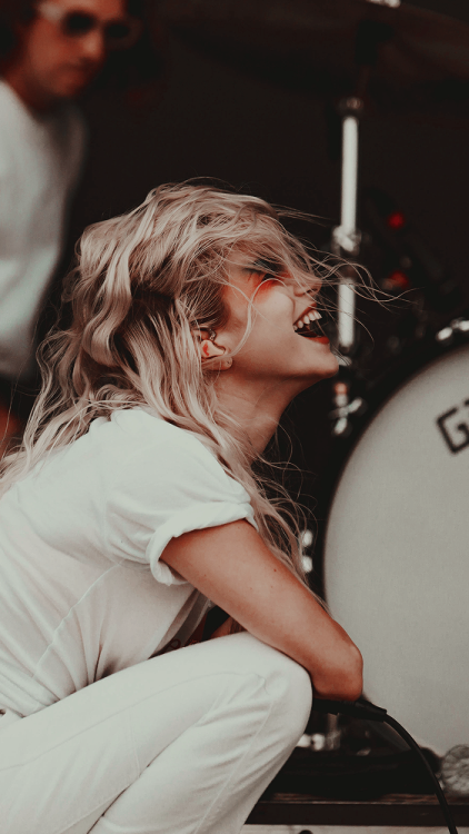 goldscreens: paramore lockscreens