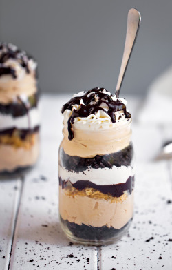 verticalfood:  Fluffernutter Chocolate Crunch Parfait