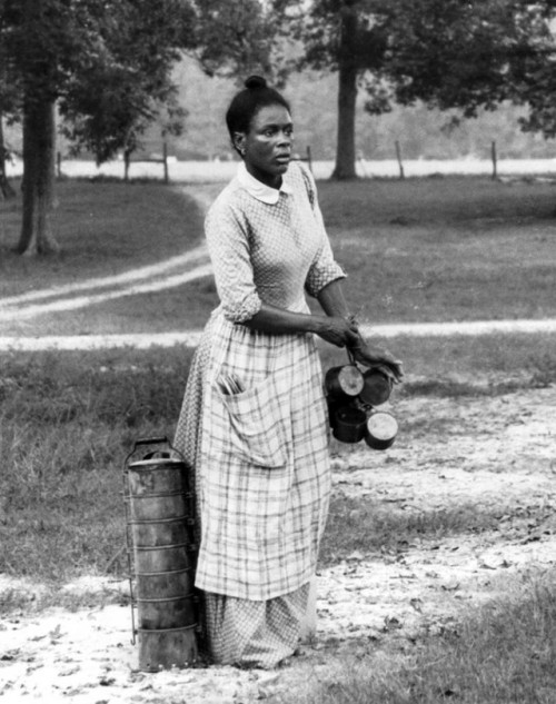blacksinperiodfilms:  Cicely Tyson as Jane Pittman in The Autobiography of Miss Jane Pittman (1974).