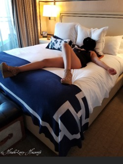 hitachilovin-housewife:Laid there waiting for attention in Vegas, door open….