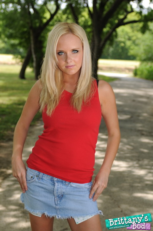 naughtycostumes:  Sexy blond hottie Brittany adult photos