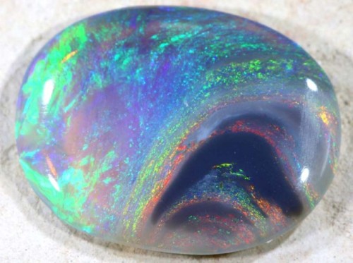 bijoux-et-mineraux: Black Opal - Lightning Ridge, Australia