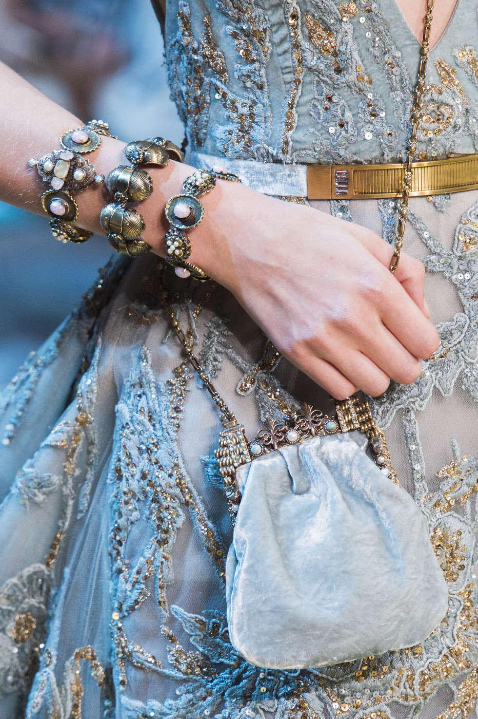 Purse Sansa would use in Kings Landing, Elie Saab - A Game of Clothes