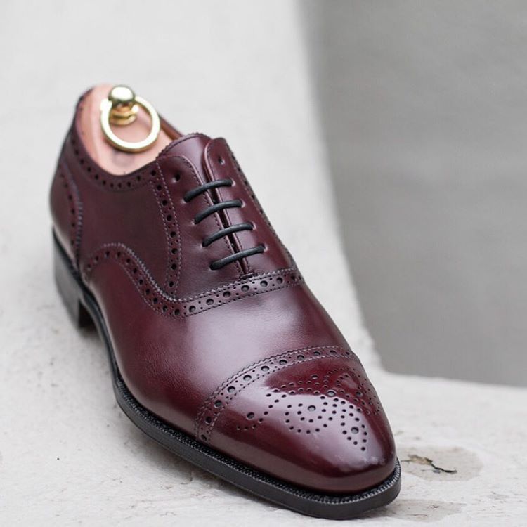 www.patine.shoes — Brogue 🍷 •www.patine.shoes 📲 ORDER...