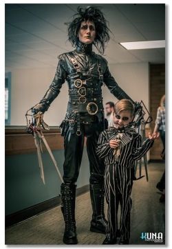 cosplaysleepeatplay:  Tim Burton’s Ed and