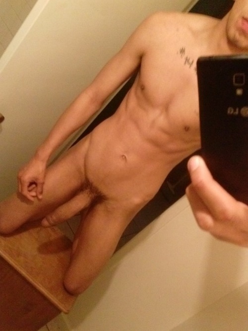 betomartinez:  Selfies from Savior of Latinboyz   If you are visiting Latinboyz, Bilatinmen, Nakedpapis, or want to tip me, please use the links at the top of the page.  Thanks! Beto’s Corner  http://betomartinez.tumblr.com/