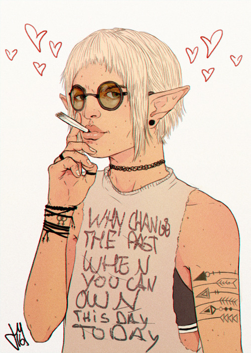 gloriousdownfall: The Queen Bee is smokin’ hot~ 
