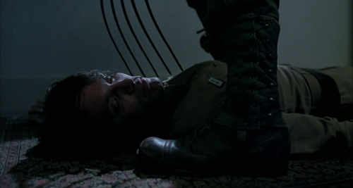 esqueletosgays:THE PROWLER (1981)Director: Joseph ZitoCinematography: João Fernandes