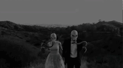 blackoutraven:  THEE AIR IS TOXIC gas masks 