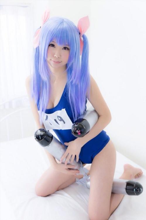 cosplaygirl:  Twitter / itsuki_akira: イクの魚雷がうずうずしてるの！ #艦これ #潜水艦 #伊1 …