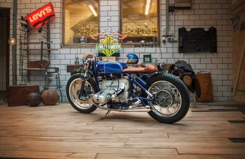 ba614:   BMW R100/7 Cafe by Kingston Custom 