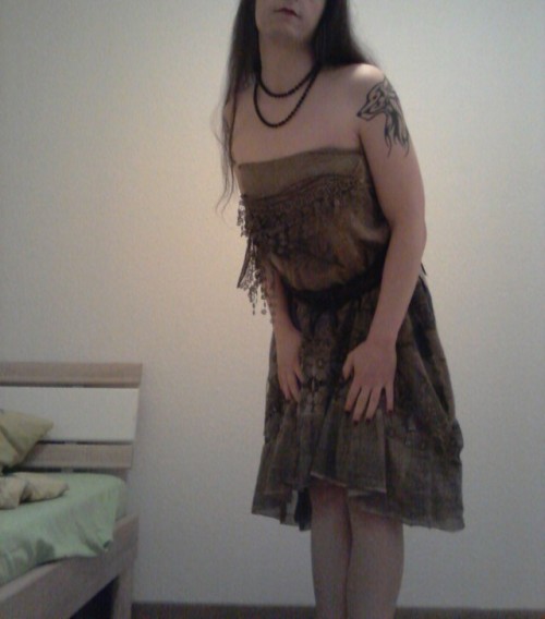 bought a new dress ;-)btw, maybe i reveal my face on 333 Followersfeel free to share <3