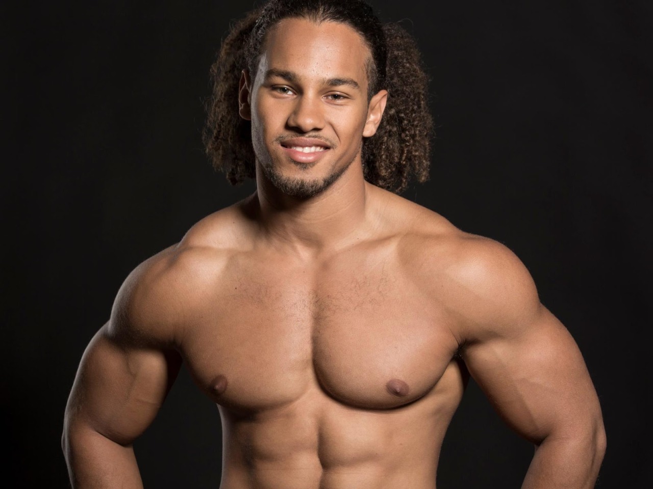 melaninmuscle:LEROY GILBERT