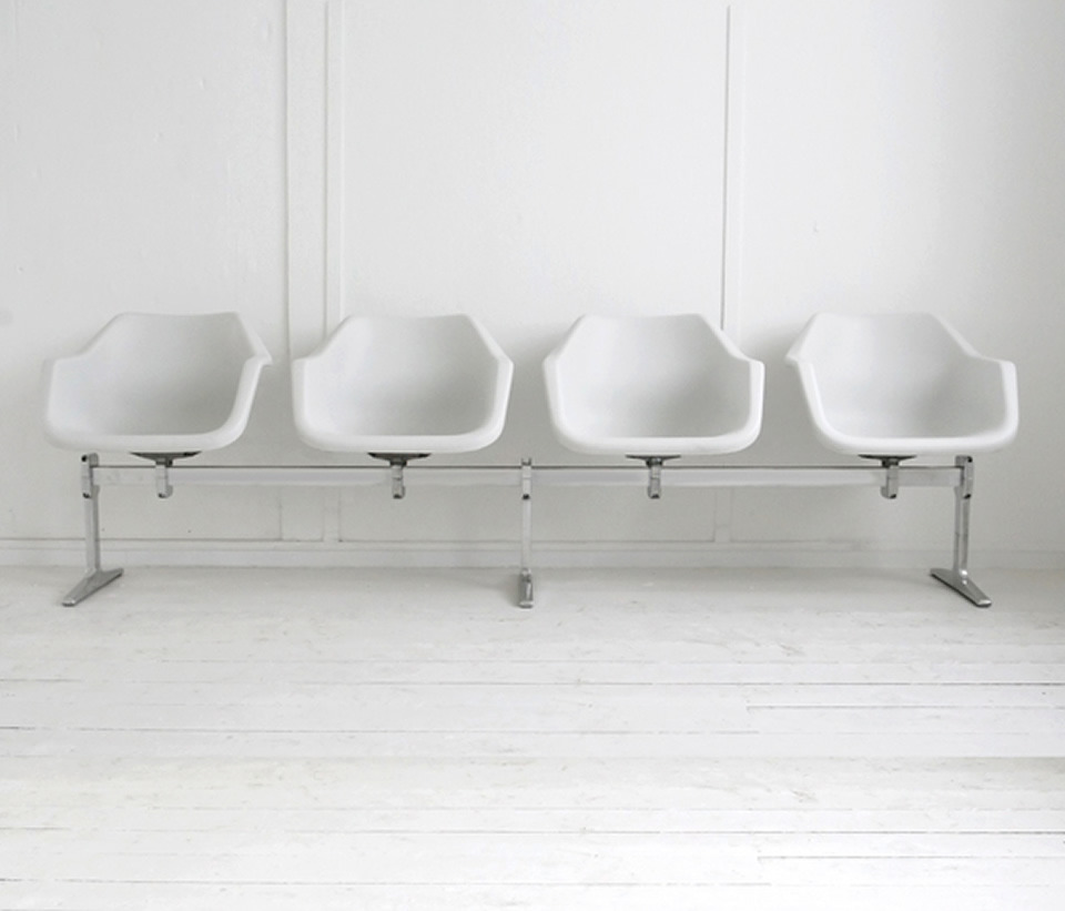 maliara:  Contemporary and aesthetic polo white beam design by Loft 