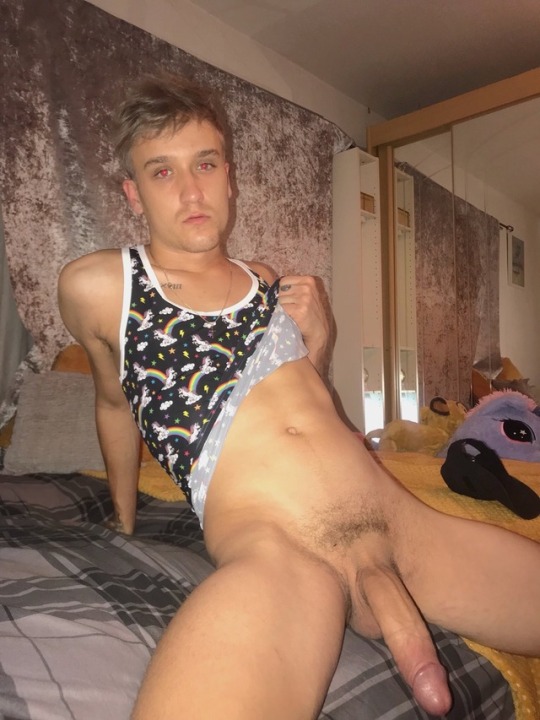 0nlythebestboys:  Www.0nlythebestboys.tumblr.com 🤤🍆