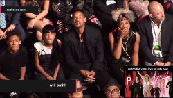 findingjuliaa:  oMG THE SMITH’S FAMILY REACTION TO MILEY AND ROBIN’S PERFORMANCE WAS PRICELESS 