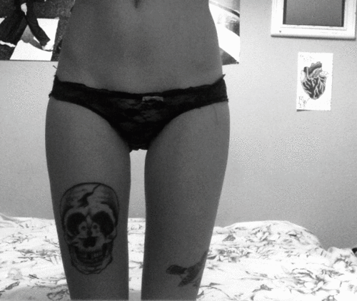 iwillchangeforme:  {not my gif} her legs are so perfect &lt;3 and She is complete goals in gener