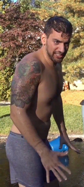 Hot Male Celebs In Underwear