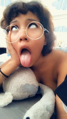 Valleynymphet:  Surprise Dick Face! Hehehe Snap: Nicoletaspetals