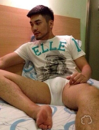 0805ivan:  21770645:  itstop1069:   喔…偶爸偶爸…快過讓我吹一下喇叭… adult photos