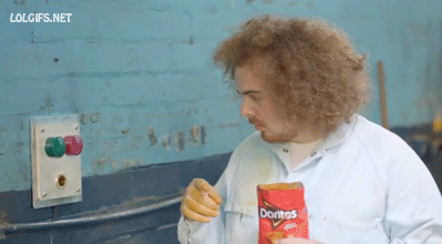 onlylolgifs:  Doritos finger cleaner 