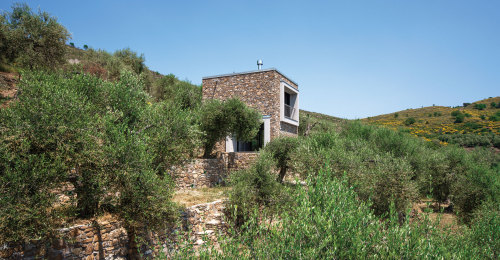 LA CASA TRA GLI ULIVIArchitect : StudioataPhotographer : Beppe GiardinoLocation: Montegrazie IM, Ita