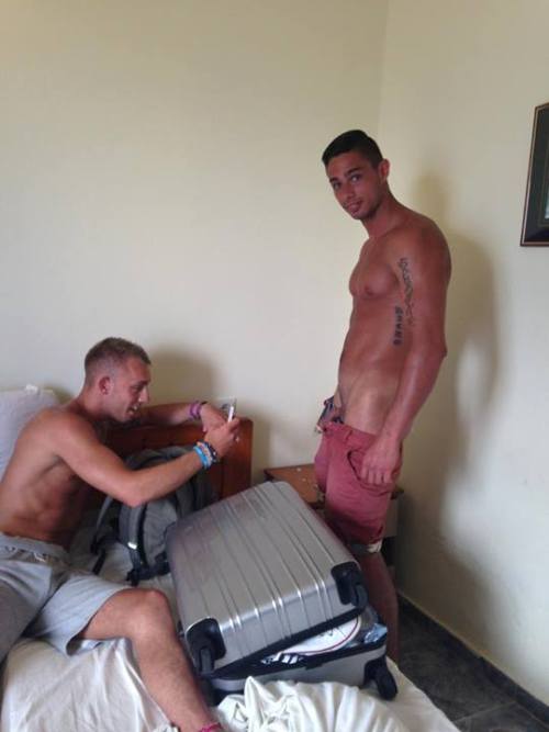 straightboysfuckyeah:  Nice but I wanna see the pics the other guy took on his phone :p 