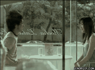 theinternethastakenover:  SO I JUST FOUND THIS GIF AND I?????????  that scared me 