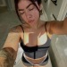 aakariii:2hot4U