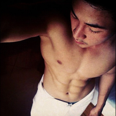 He is SUPER CUTE! =) Boyish face with a to-die-for body! Found on his instagram account