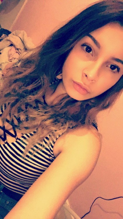 ff-emmefatale:  I look super different with brown hair omg