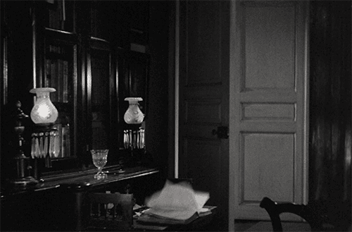 roseydoux:The Uninvited (1944)