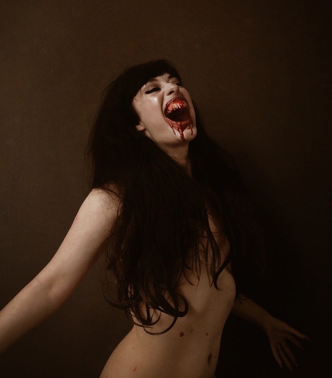 draculasswife-deactivated202212:Photography by Nona Limmen. 