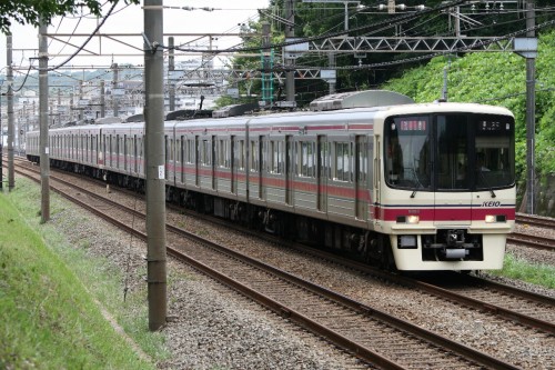 【４００】明日から 試験開始も 厭わずに 昨日二時間 鉄に勤しみ