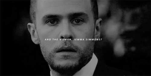 thevoguehabit: simmons? you were in love. unbreakable. a force to be reckoned with. the fitz i knew 