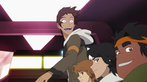 say-vol-tron:can we appreciate how fucking ethereal lance is.. also how much hsi hair has grown..i w