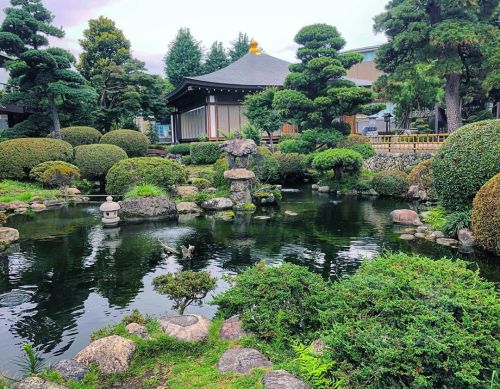 清岩院庭園 ‪[ 東京都福生市 ] Seiganin Temple Garden, Fussa, Tokyo の写真・記事を更新しました。 ーー米軍基地のある街の、室町時代より続く寺院の #東京の名湧