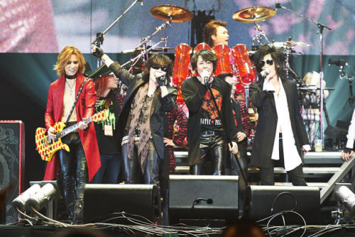 a-pinkspider: X JAPAN @ LUNATIC FEST 27/06/2015Thank you sugiaddict for finding these!