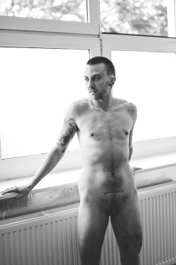 trystpic:  Landon - http://www.trystpic.com/bare/#/landon/ 