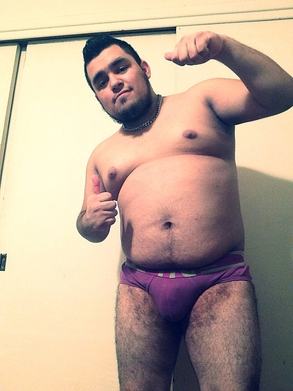 ramsescachorro:  Never Its To Late For A Tummy Tuesday 