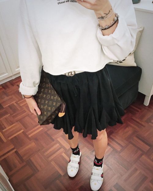 . . . . . #lv #louisvuitton #zara #storets #gucci #gcds #fashion #outfit #ootd www.instagra