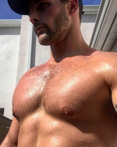 beautifulsexymens:  Huge collection 👀  http://beautifulsexymens.tumblr.com/archive