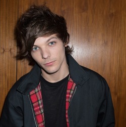 direct-news:  Louis Tomlinson - ’Four’ Photoshoot 