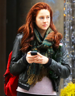 shailenedwoodleyfan:  Shailene + red hair 