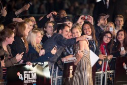 mary-in-awesomeland:  Sienna Miller with fans at the Amex Gala premiere for ‘Foxcatcher’ during the 58th BFI London Film Festival at Odeon Leicester Square on October 16, 2014 in London. 