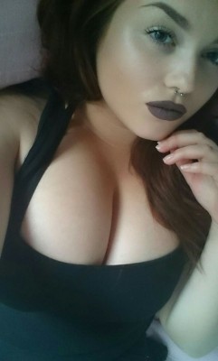 rubmeraw:Terrible day but boobies look good