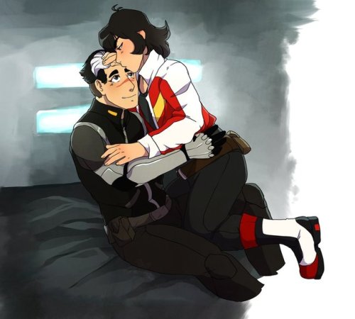 tigeythemighty:So, Shiro is the perfect height to kiss keith’s forehead, but Keith has no such luck.