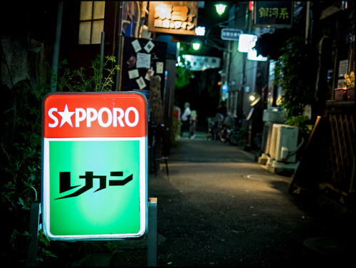 A Night in Golden Gai by David Panevin on Flickr.