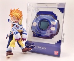 chubbyfury6:  altherheim:  lopmon:  zesitoybox:  Digimon 15th Anniversary Digivice!  OMGGGGGGGGGGGGGGGG  Tengo un nuevo propósito en la vida  I want!!!!!