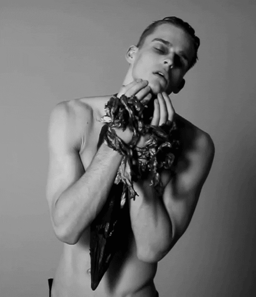 picnicwithsatan:  Thorben Gärtner | Chaos Magazine: Götterdämmerung - Fall 2012. Post